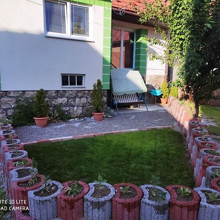 Apartman Lucky 5 Izbovy Rodinny Dom Buitenkant foto