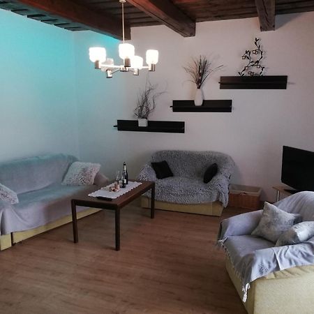 Apartman Lucky 5 Izbovy Rodinny Dom Buitenkant foto