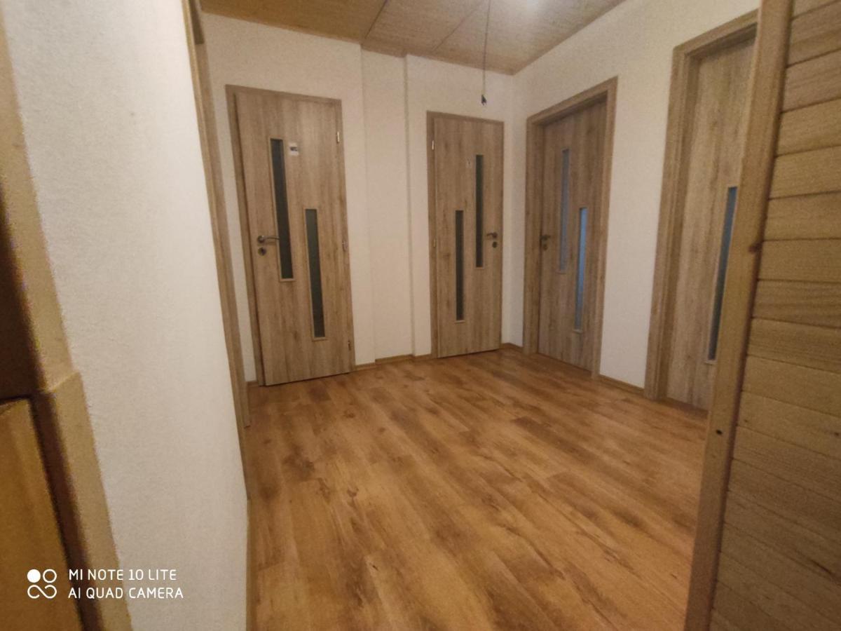 Apartman Lucky 5 Izbovy Rodinny Dom Buitenkant foto